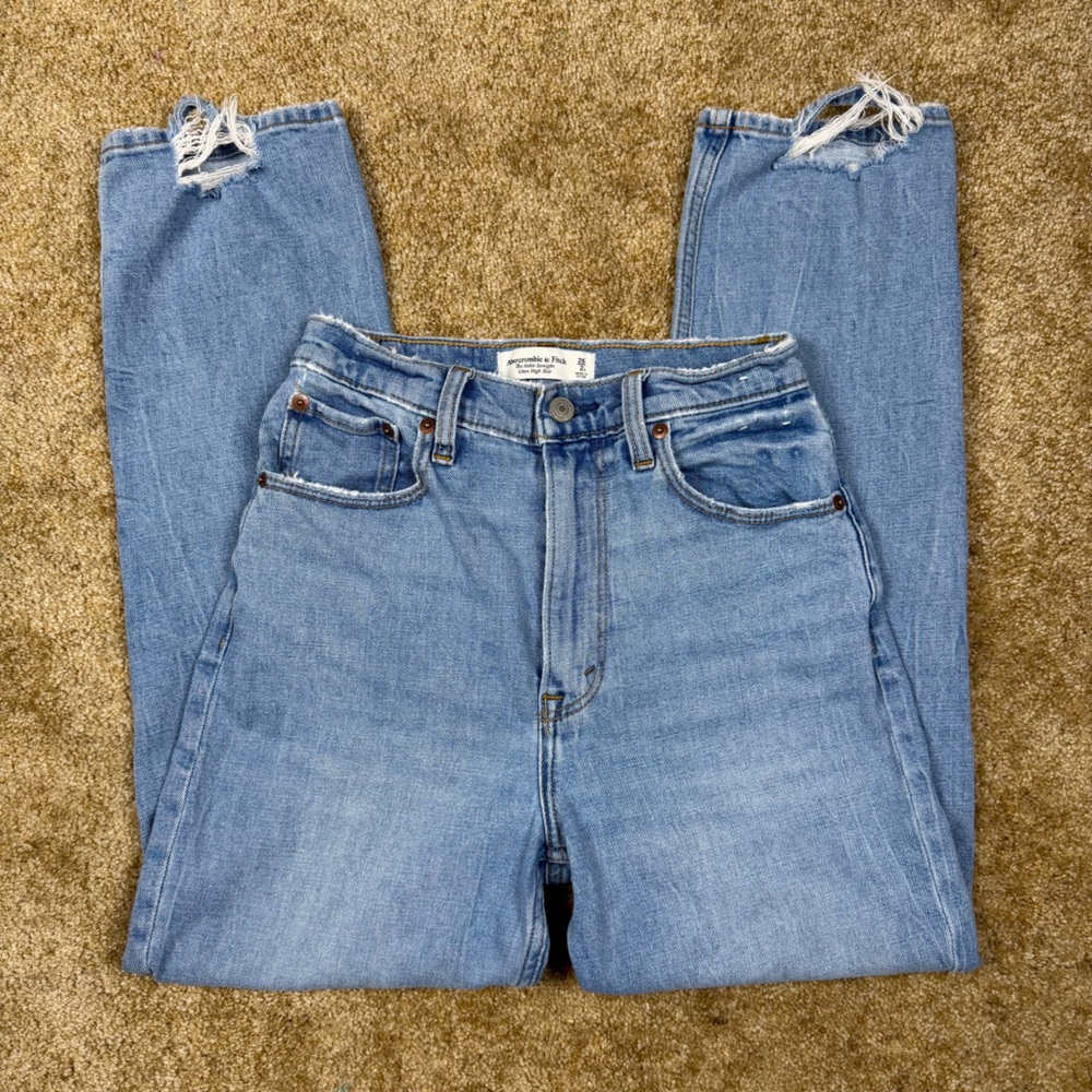 Abercrombie & Fitch Curve Love The Ankle Straight Ultra High Rise Jeans 26 EUC